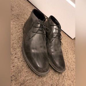 Grey leather Steve Madden boots